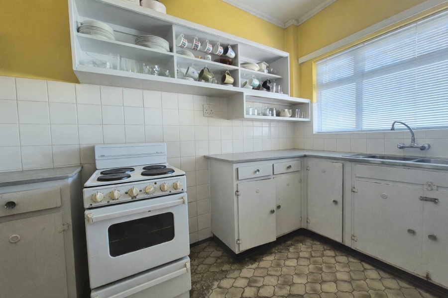 2 Bedroom Property for Sale in Wynberg Upper Western Cape
